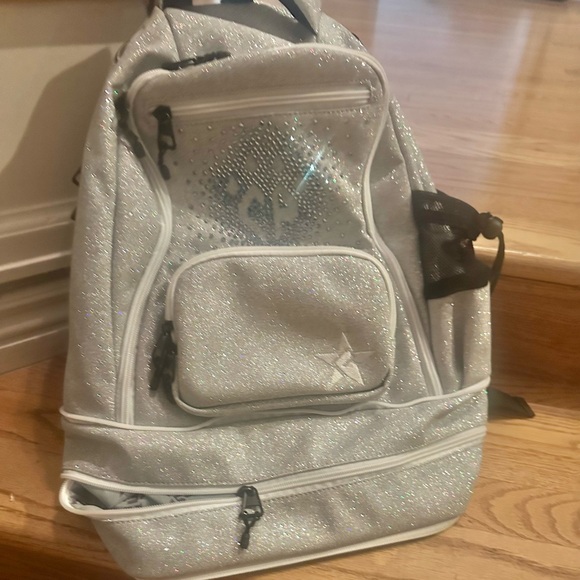 Perfect condition CA Rebel backpack! - Picture 3 of 6